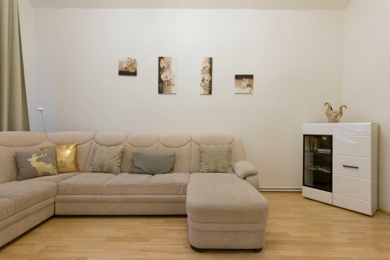 Spacious Apartment Near Wenceslas Square Prag Dış mekan fotoğraf