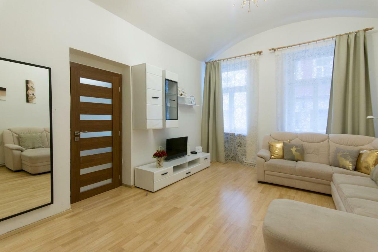 Spacious Apartment Near Wenceslas Square Prag Dış mekan fotoğraf